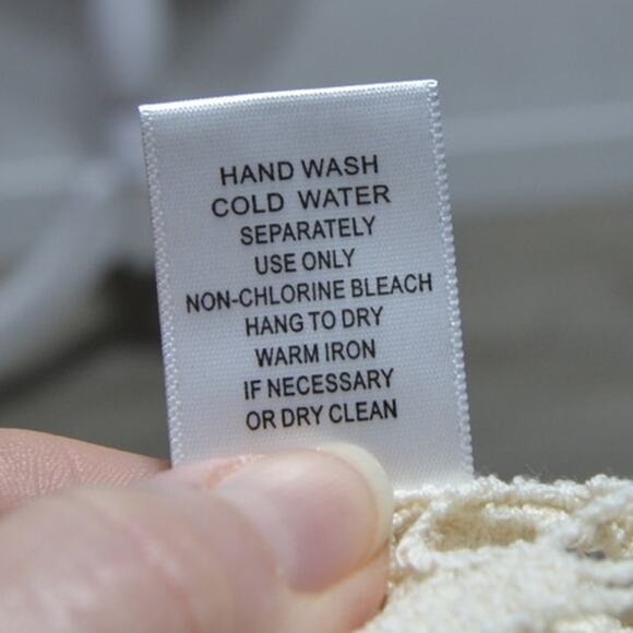 Rabbit Rabbit Rabbit Designs Cream Floral Crochet Top Size Large - Picture 7 of 7